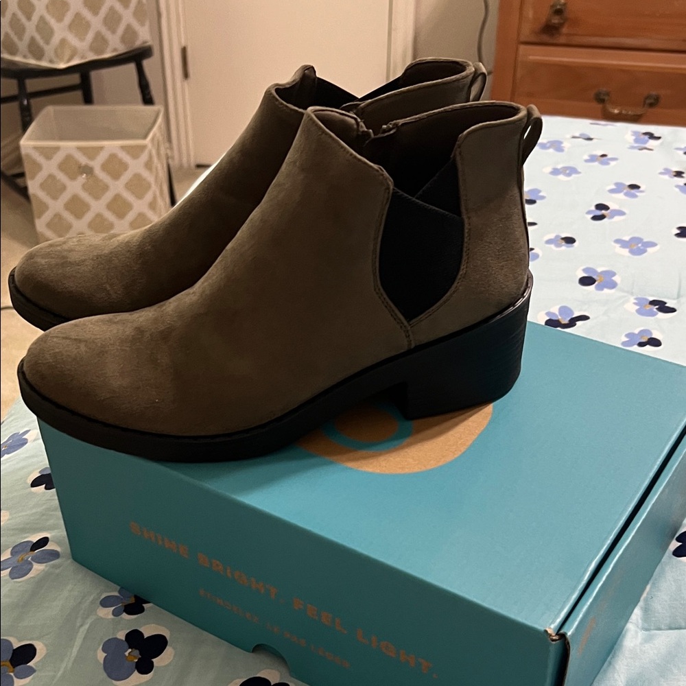 Bzees olive green Ankle Booties Sleek Design